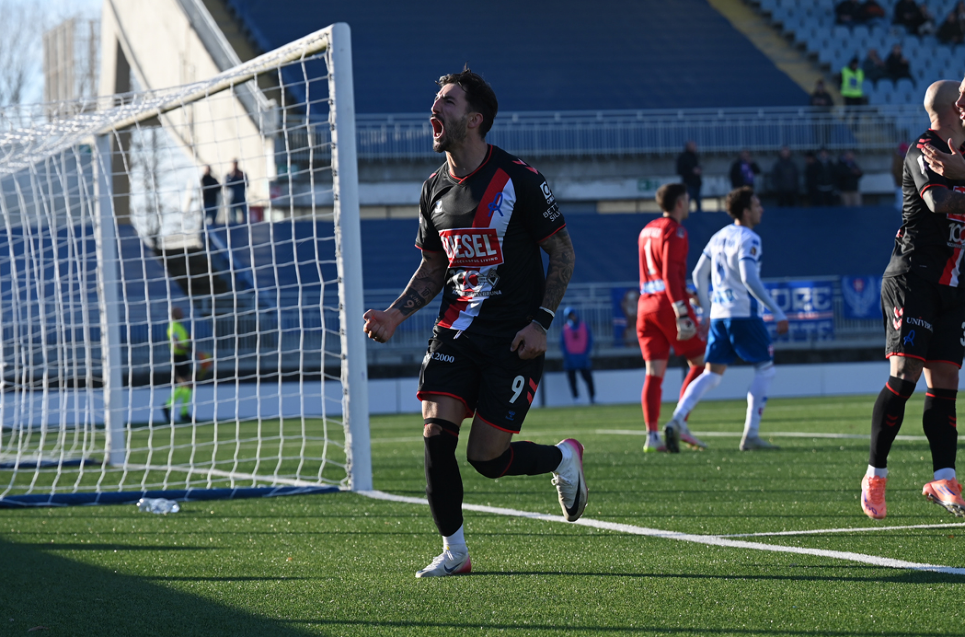 Immagine 2025-12-07 175103