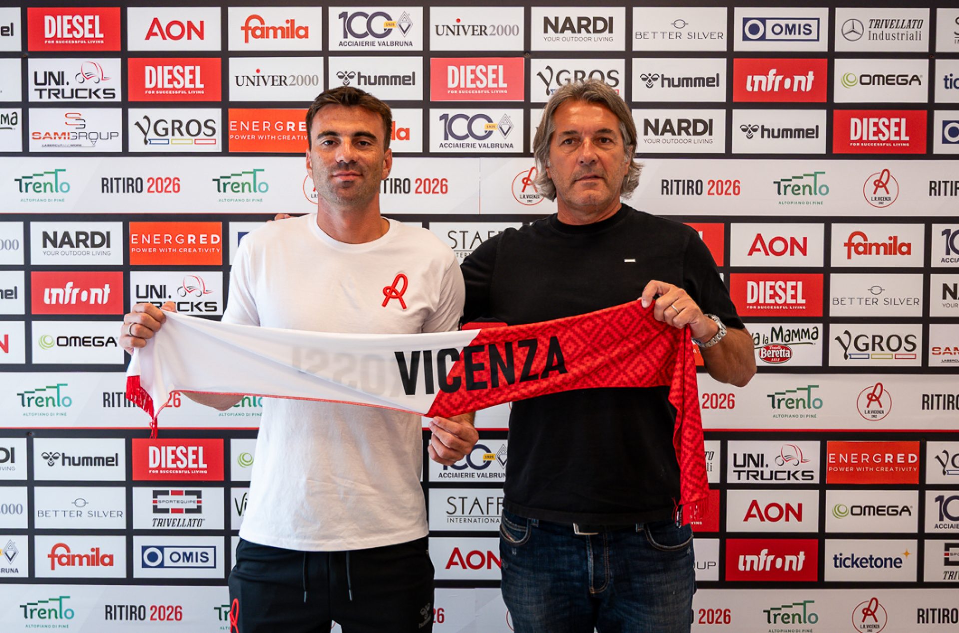 Moncini banner
