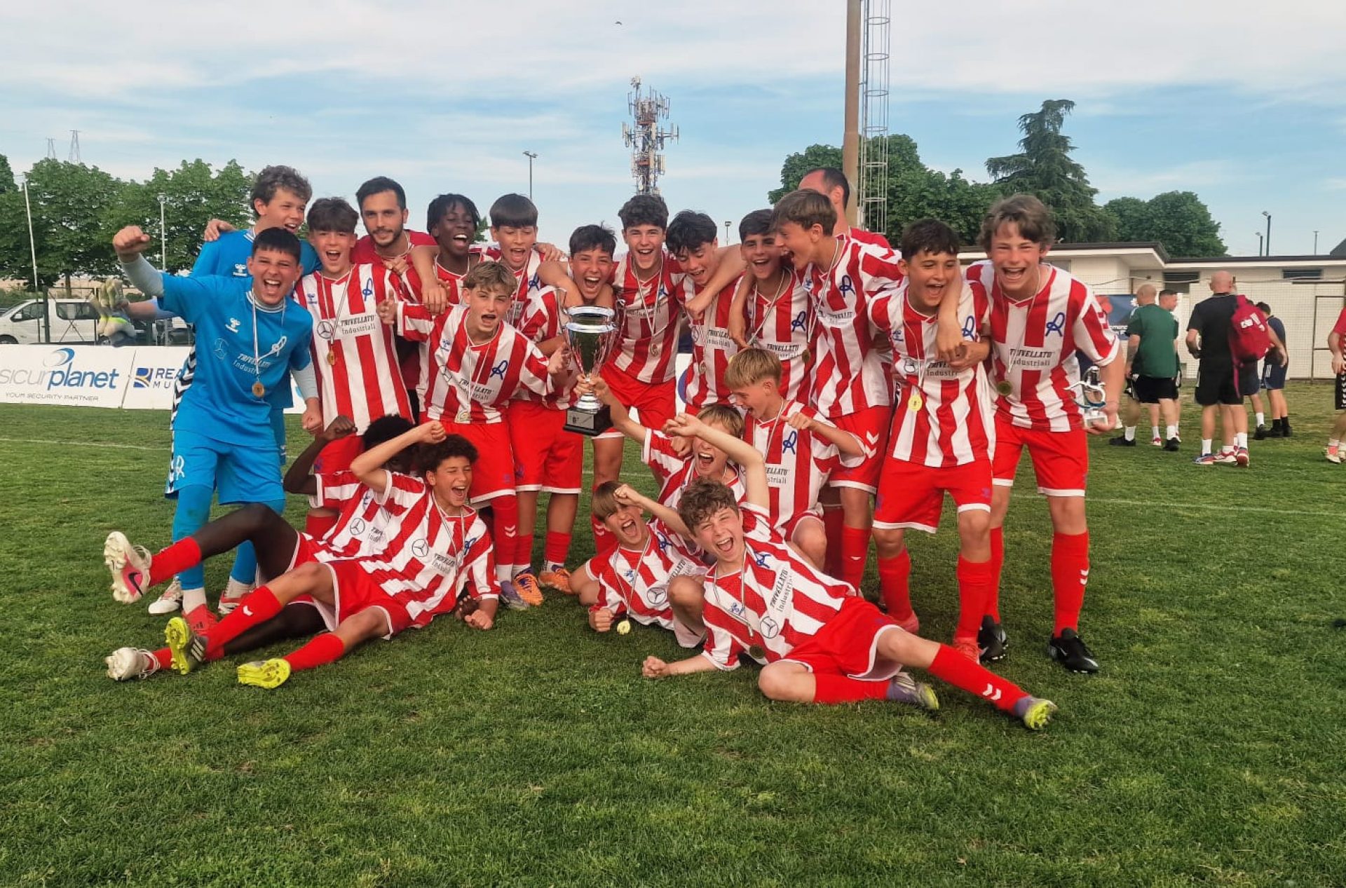 WhatsApp Image 2026-04-27 at 09.27.53